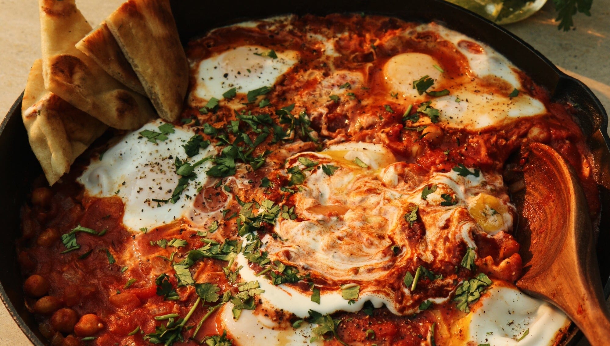 Spicy Chickpea Shakshuka