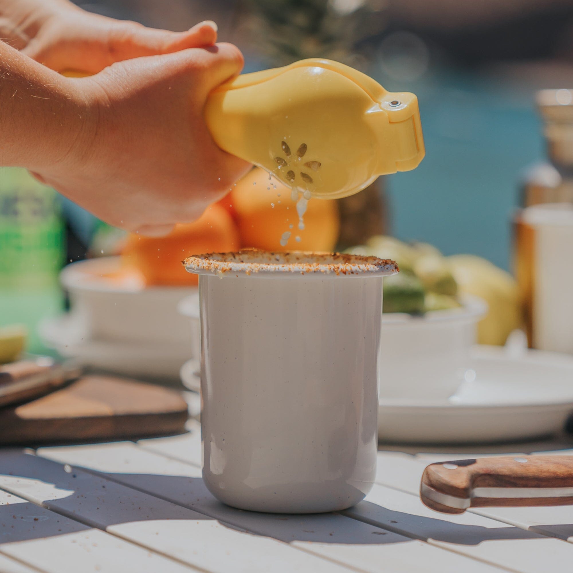 Rolled Enamelware Cup Set