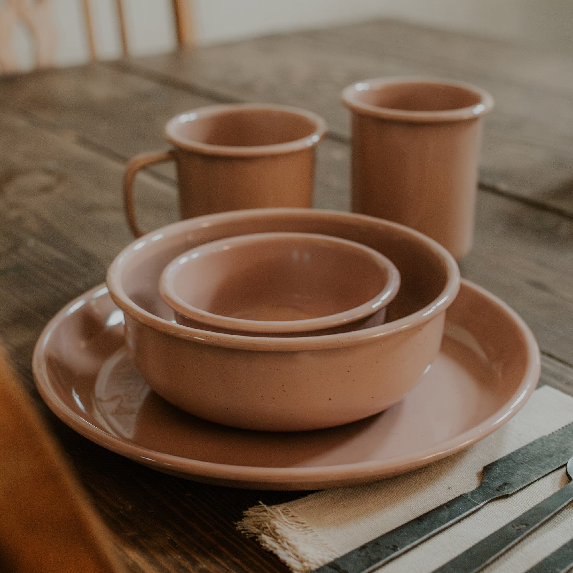 Rolled Enamelware Bowl Set